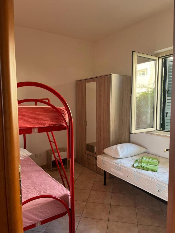 Bilocale vista mare sul lungomare Apartment Siderno Exterior foto